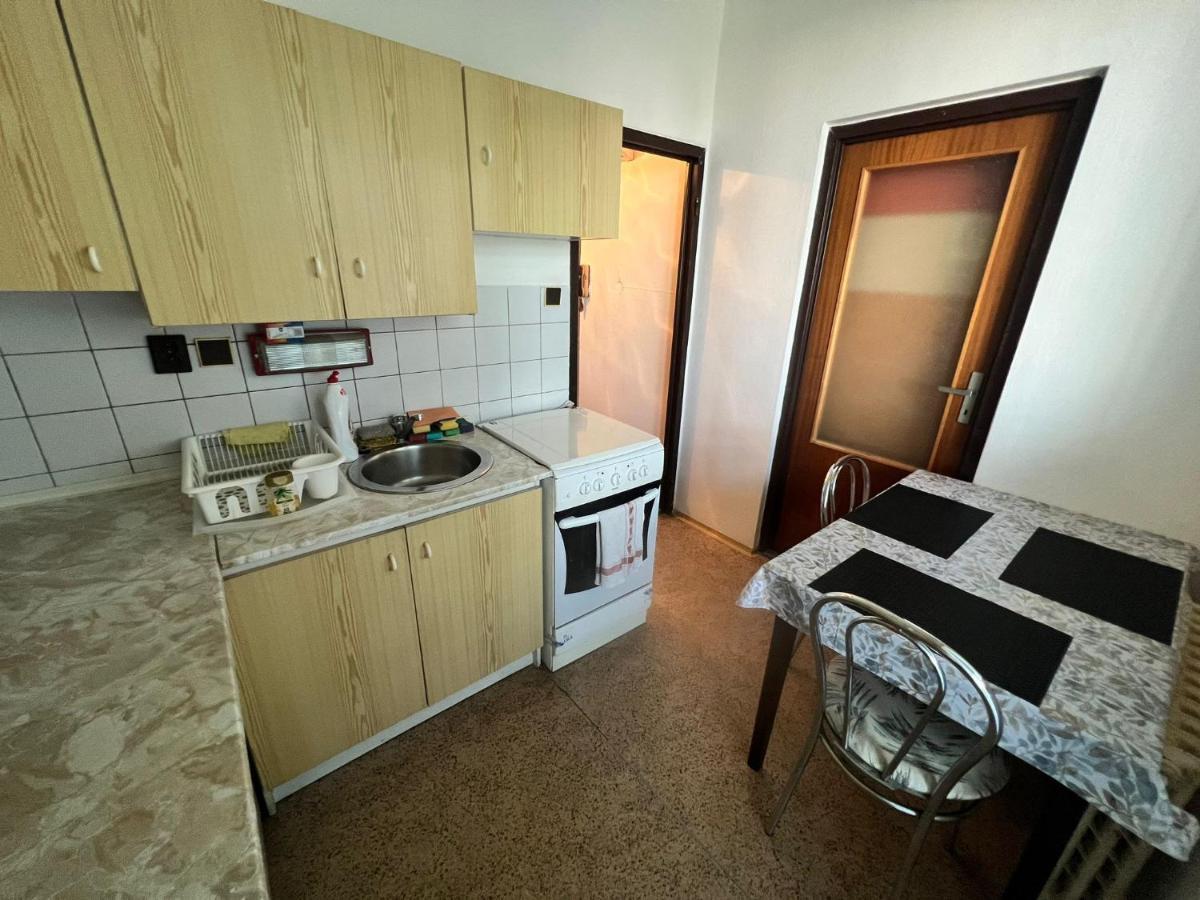 Apartman Solid, Bratislava Appartement Buitenkant foto