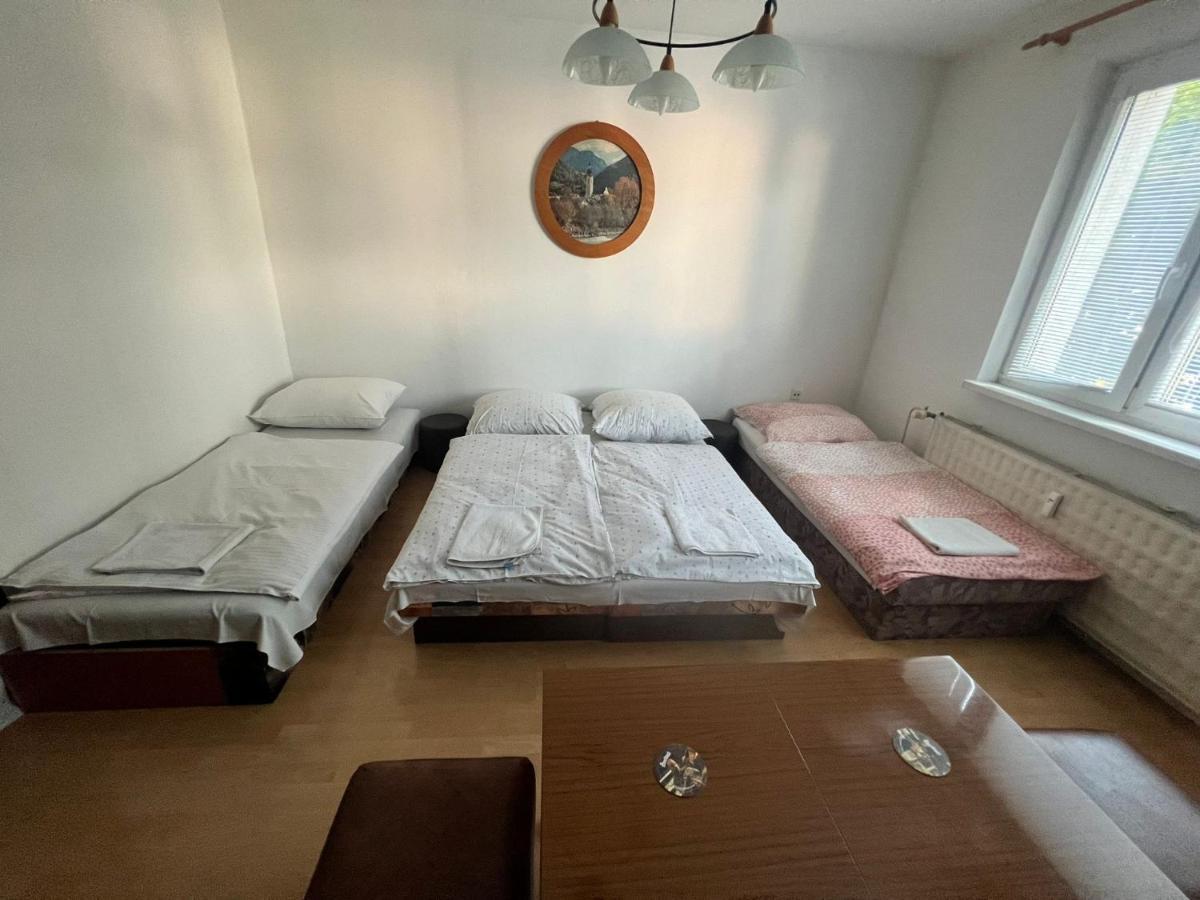 Apartman Solid, Bratislava Appartement Buitenkant foto
